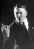 Bundesarchiv Bild 102-13774, Adolf Hitler.jpg